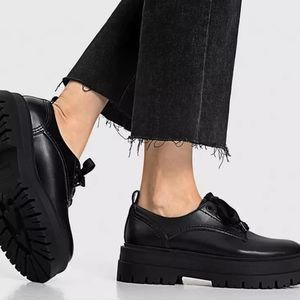 Stradivarius platform loafers size 7.5